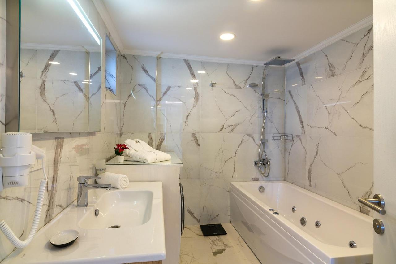 La Mer Deluxe Kalkan Bagian luar foto